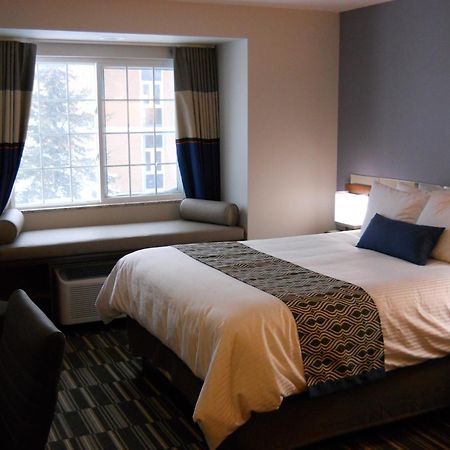 Microtel Inn & Suites Су-Сент-Мари Экстерьер фото