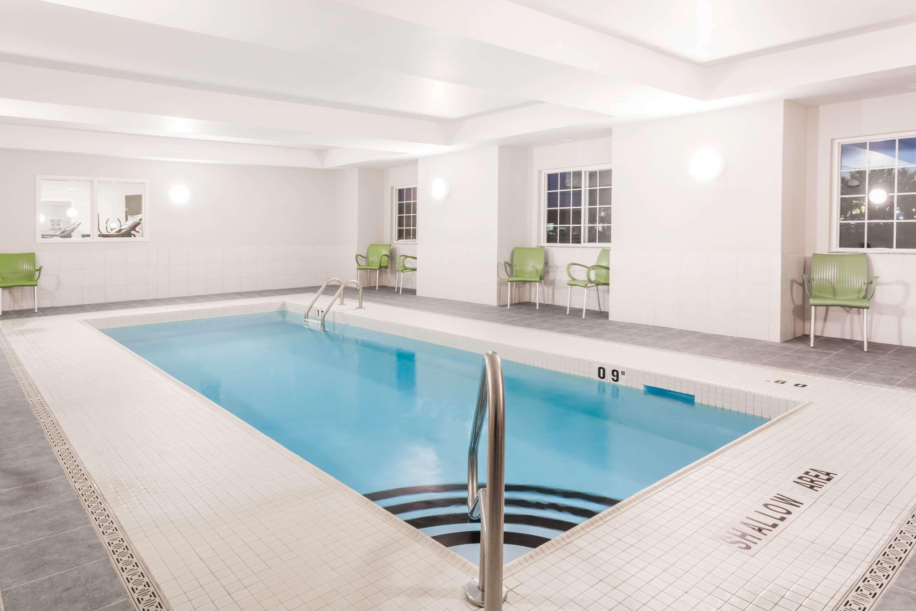 Microtel Inn & Suites Су-Сент-Мари Экстерьер фото