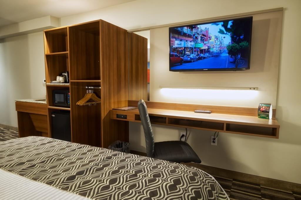 Microtel Inn & Suites Су-Сент-Мари Экстерьер фото