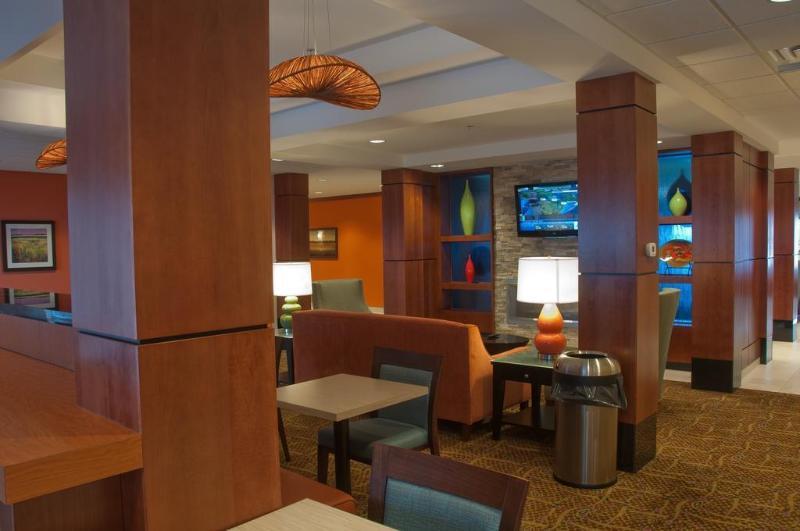 Microtel Inn & Suites Су-Сент-Мари Экстерьер фото